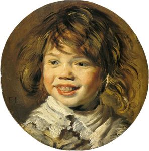 Jeune garçon riant